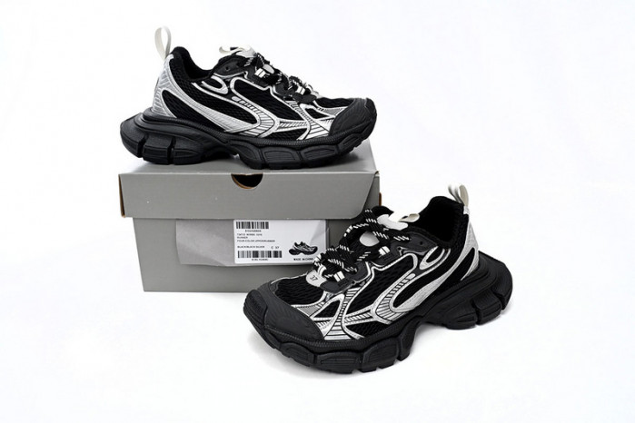 BLCG 3XL SNEAKER 734733 W2RB5 0218