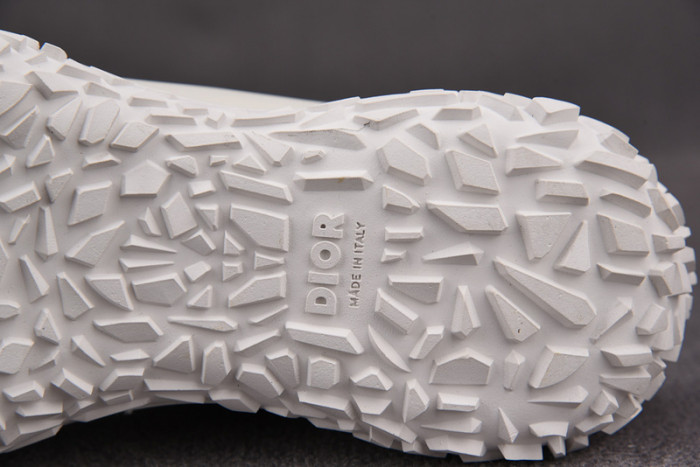 DR B28 Sneakers