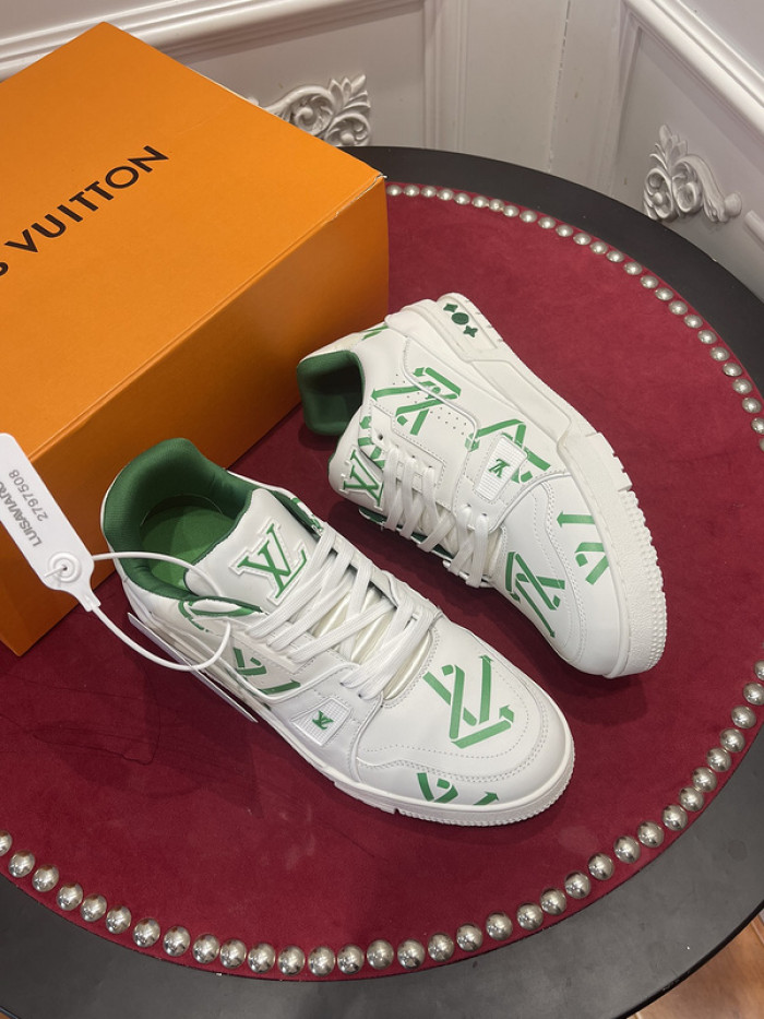 LV TRAINER SNEAKER