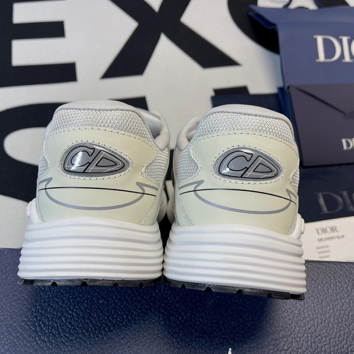 DR B30 Sneakers