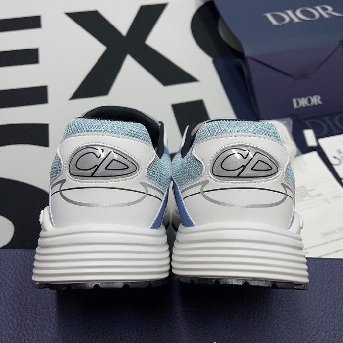 DR B30 Sneakers