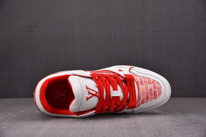 LV TRAINER SNEAKER