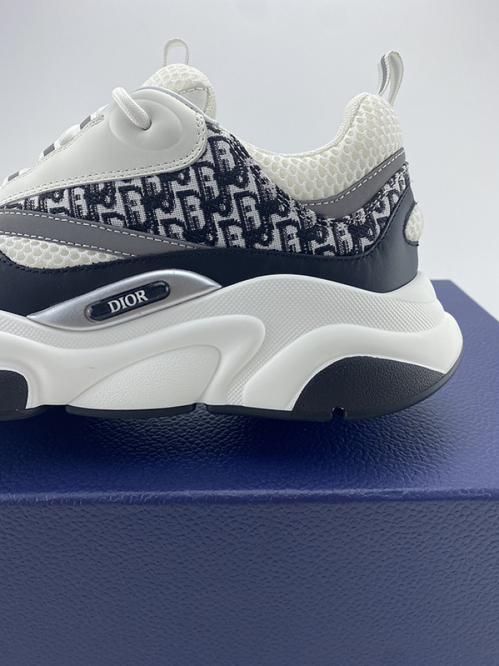 DR B22 SNEAKER