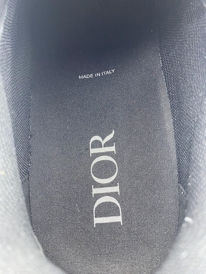 DR B22 SNEAKER