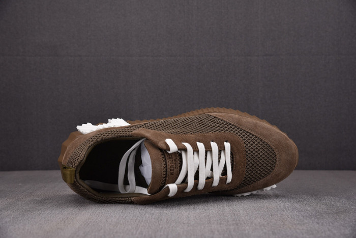 H**mes bouncing sneaker