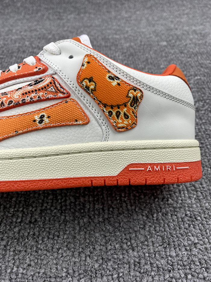 AR1M1 Low-Top Sneaker