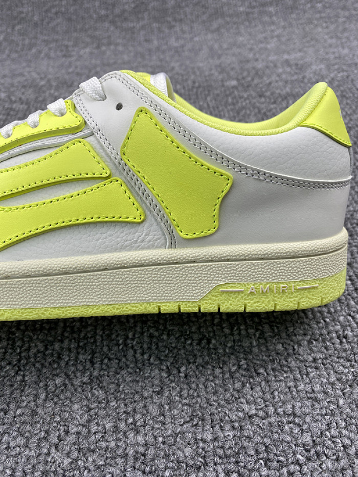 AR1M1 Low-Top Sneaker