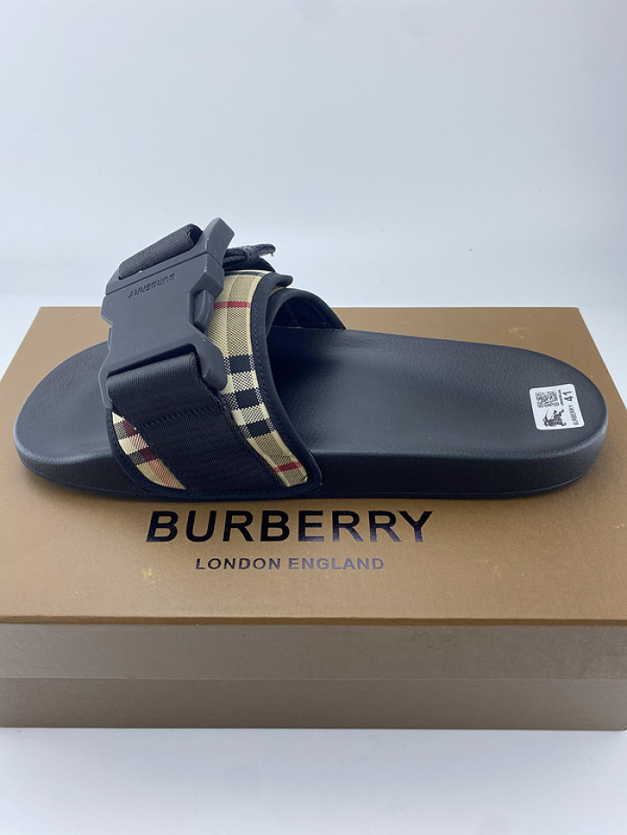 BUBERY SLIPPERS