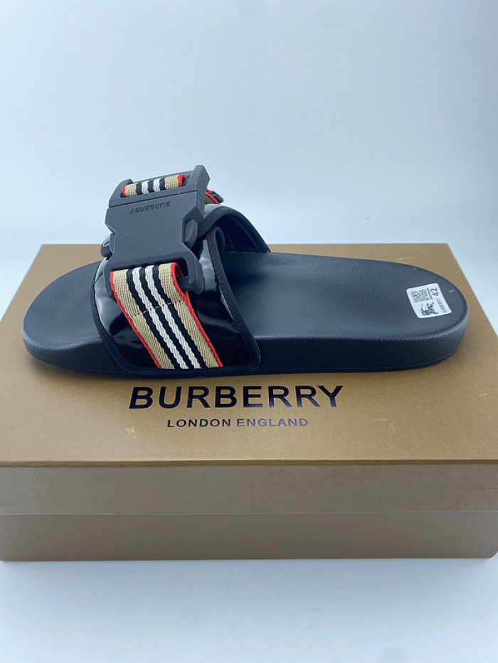 BUBERY SLIPPERS
