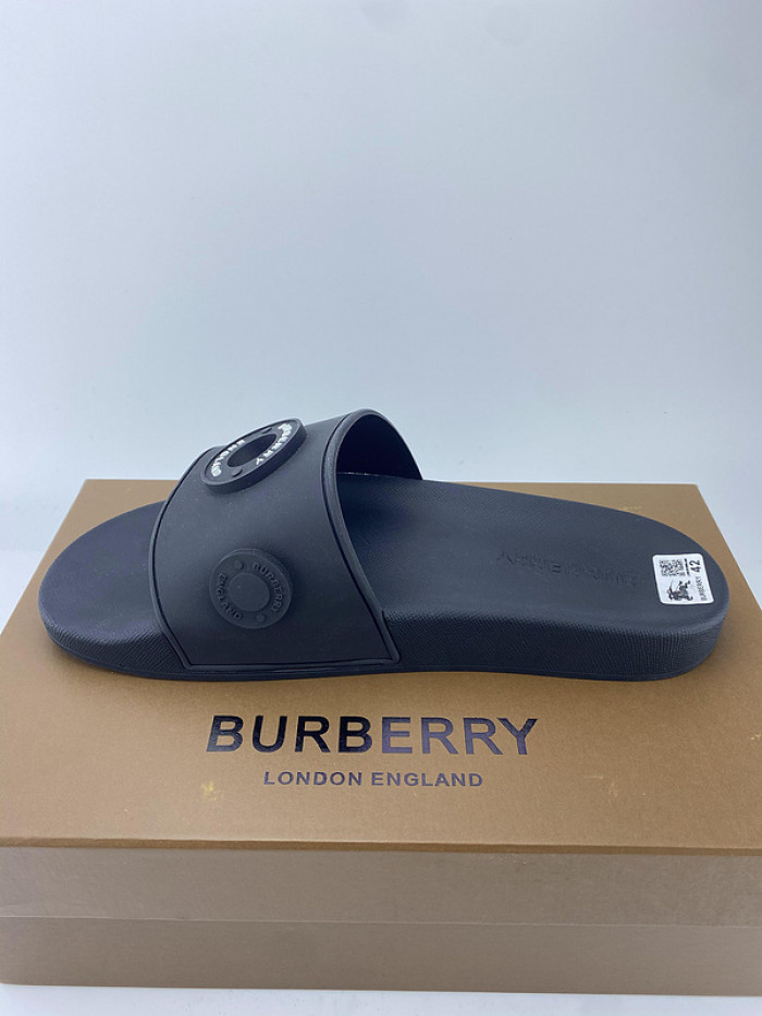 BUBERY SLIPPERS