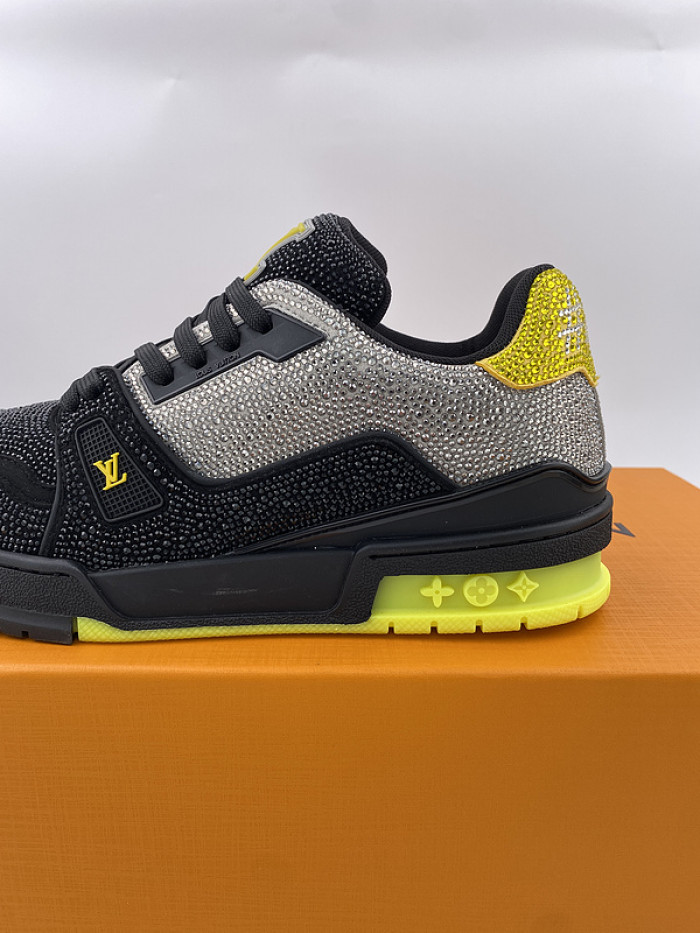LV TRAINER SNEAKER