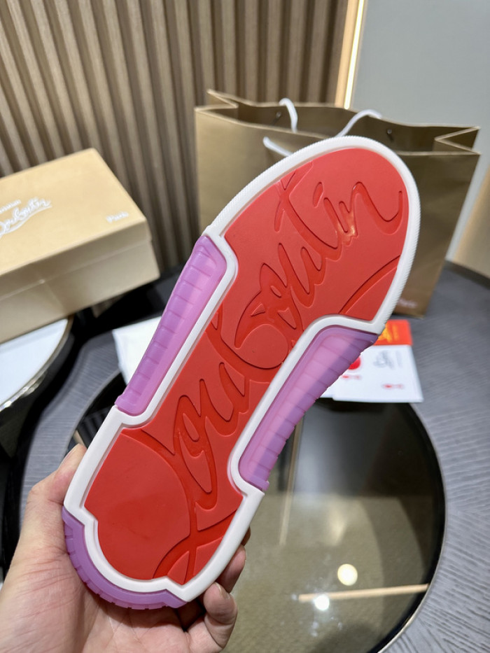 CLBSNEAKER