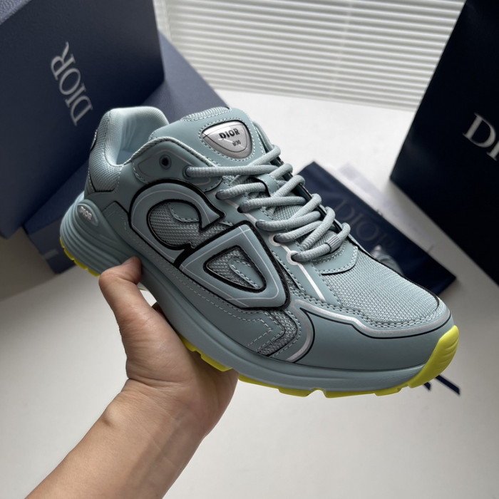 DR B30 Sneakers