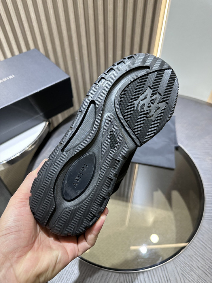 AR1M1 Sneaker MA1