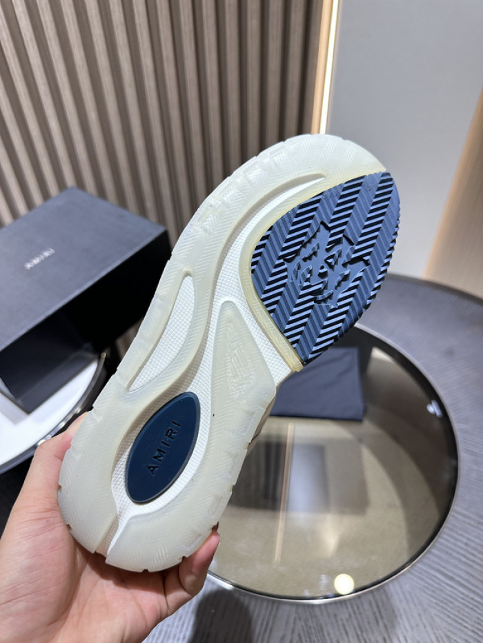 AR1M1 Sneaker MA1