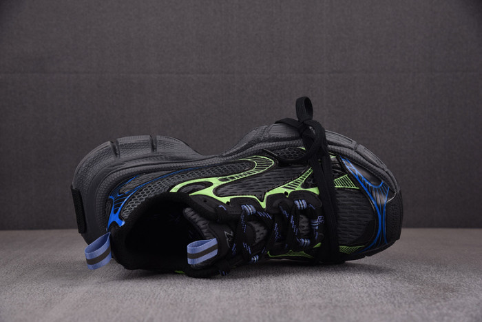 BLCG 3XL SNEAKER 734731 W3XL5 1143