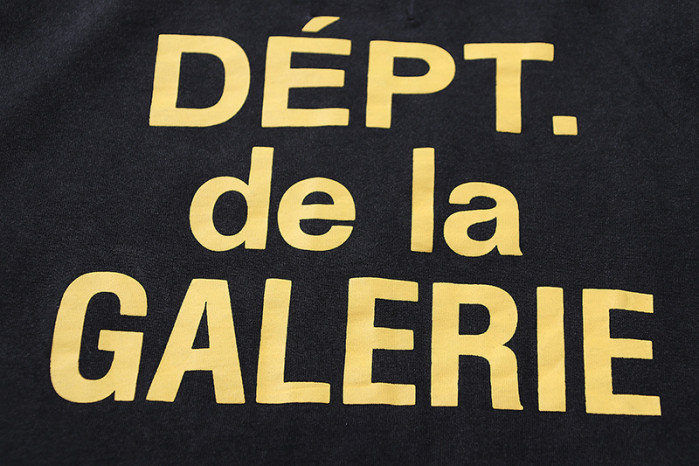 GA11ERY DEPT. T-SHIRT 24042302
