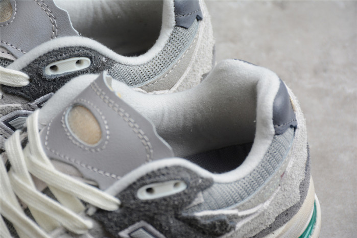 New Balance 2002R Protection Pack Rain Cloud M2002RDA