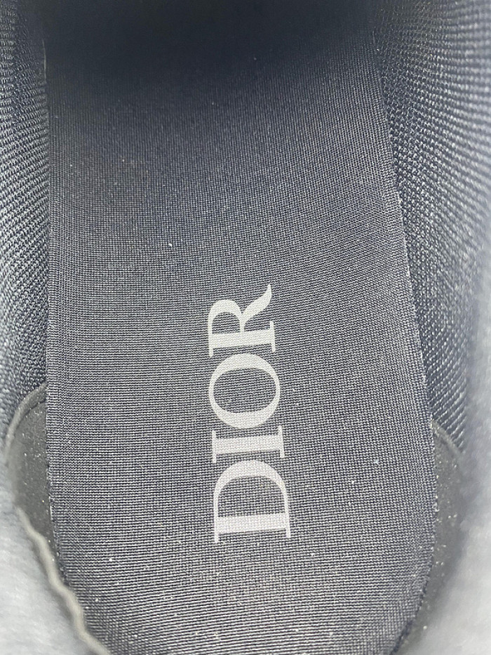 DR B22 SNEAKER