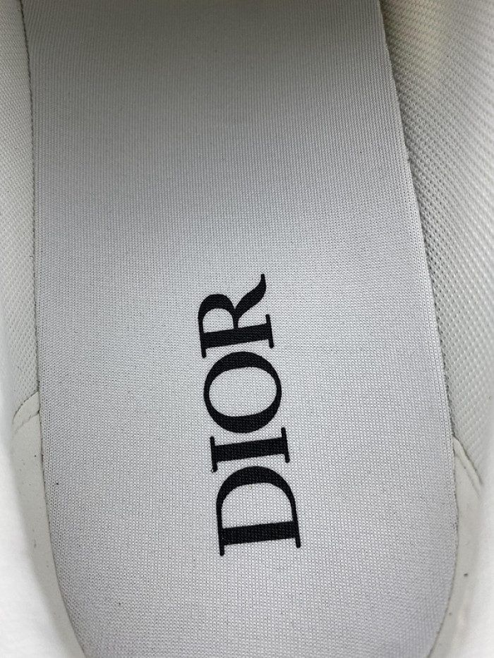 DR B22 SNEAKER