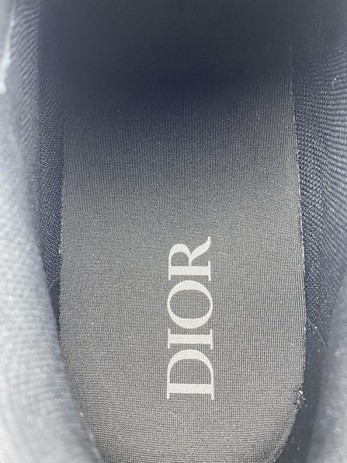 DR B22 SNEAKER
