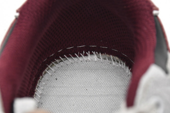 B*PE SNEAKER