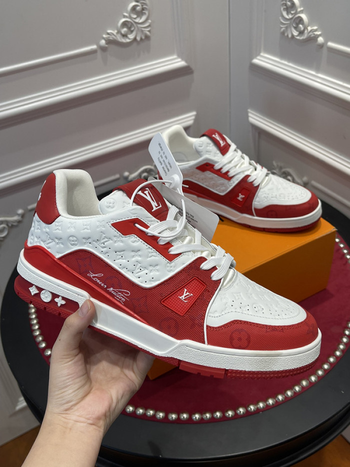 LV TRAINER SNEAKER