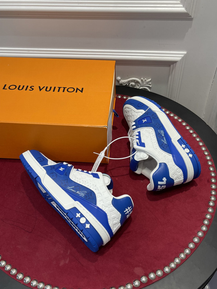 LV TRAINER SNEAKER