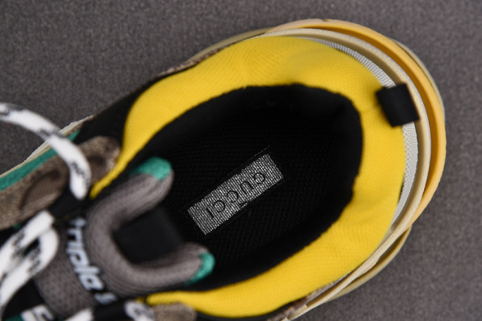 GUCC*BLCG TRIPLE S SNEAKER 681067 UMO20 9766