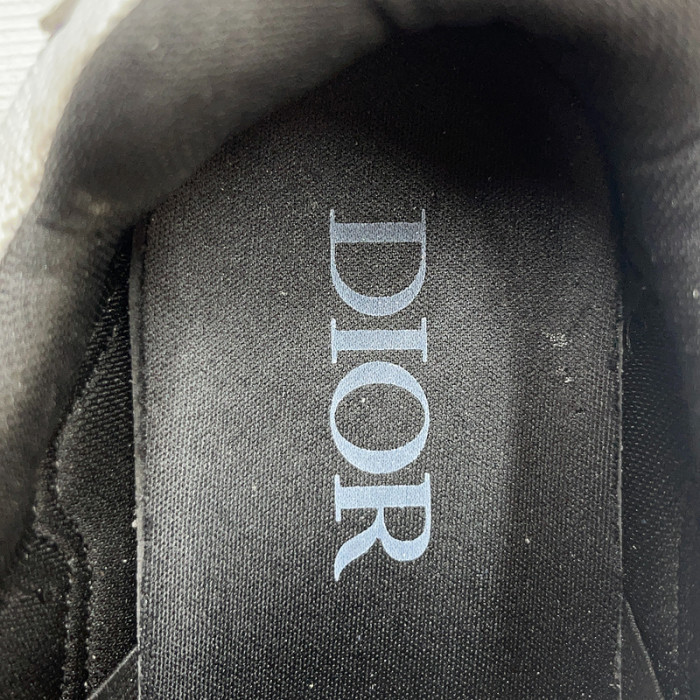 DR B30 Sneakers