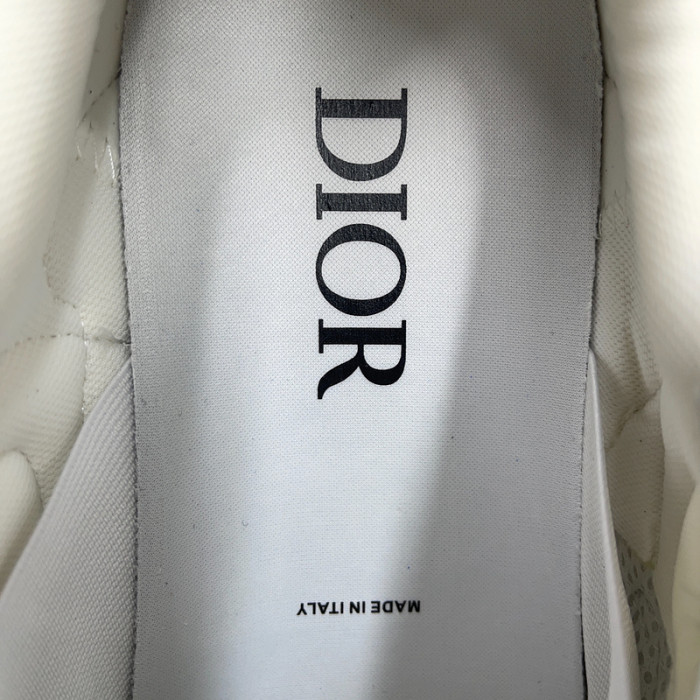 DR B30 Sneakers