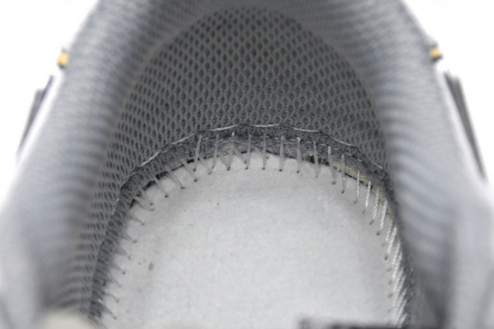 B*PE SNEAKER