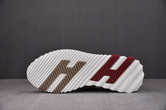 H**mes bouncing sneaker