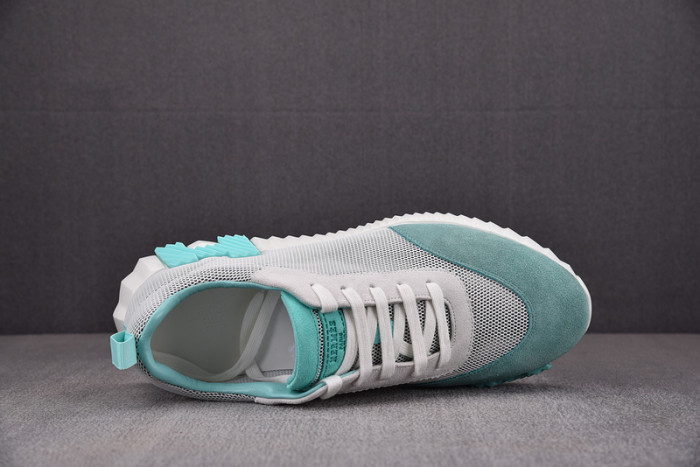 H**mes bouncing sneaker