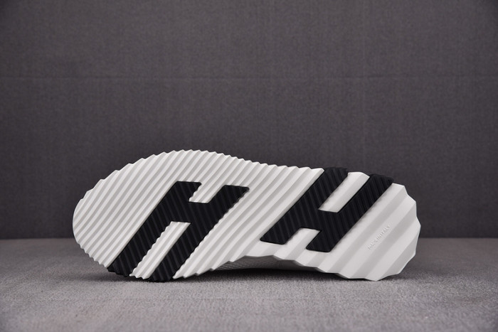 H**mes bouncing sneaker
