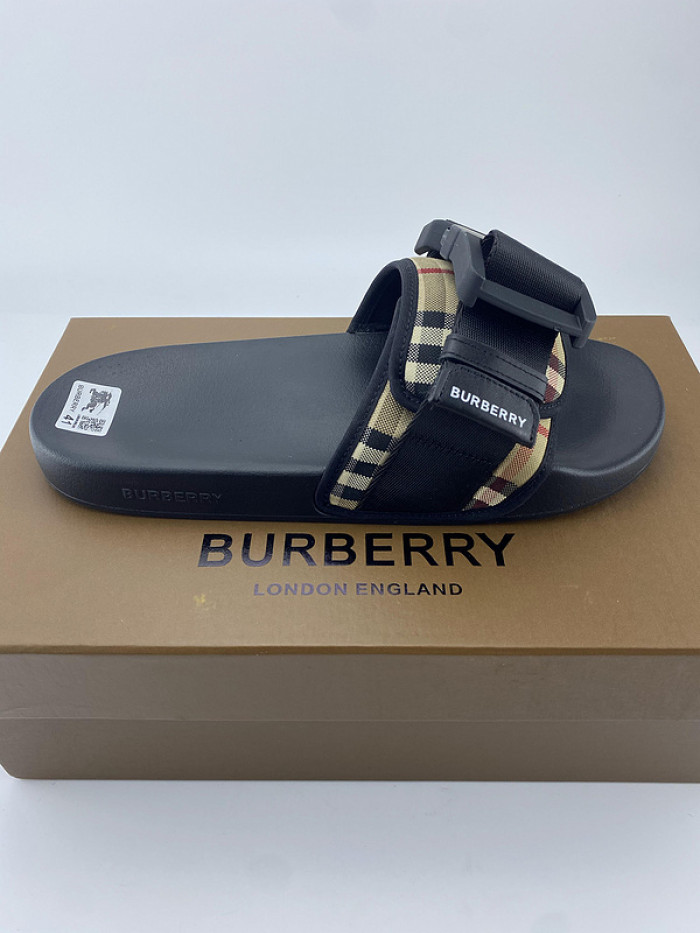 BUBERY SLIPPERS