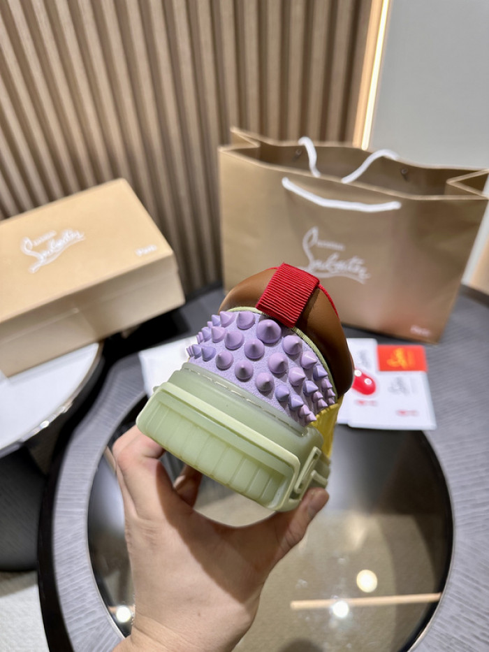 CLBSNEAKER