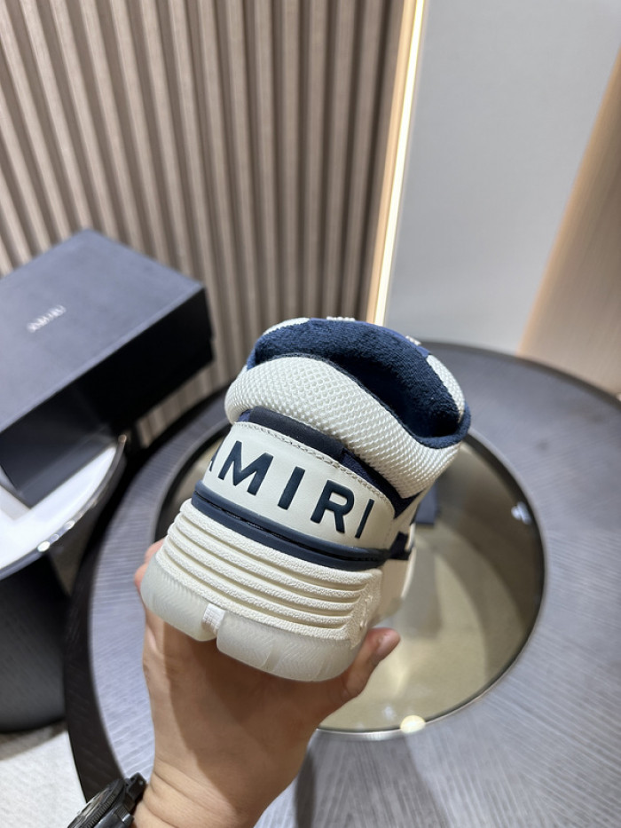 AR1M1 Sneaker MA1