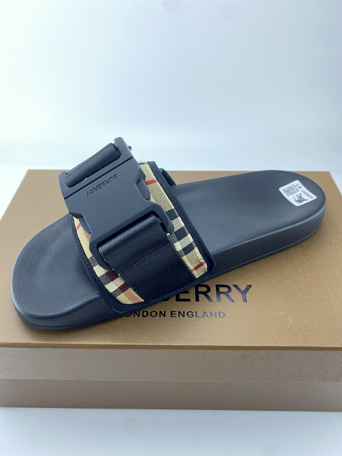 BUBERY SLIPPERS