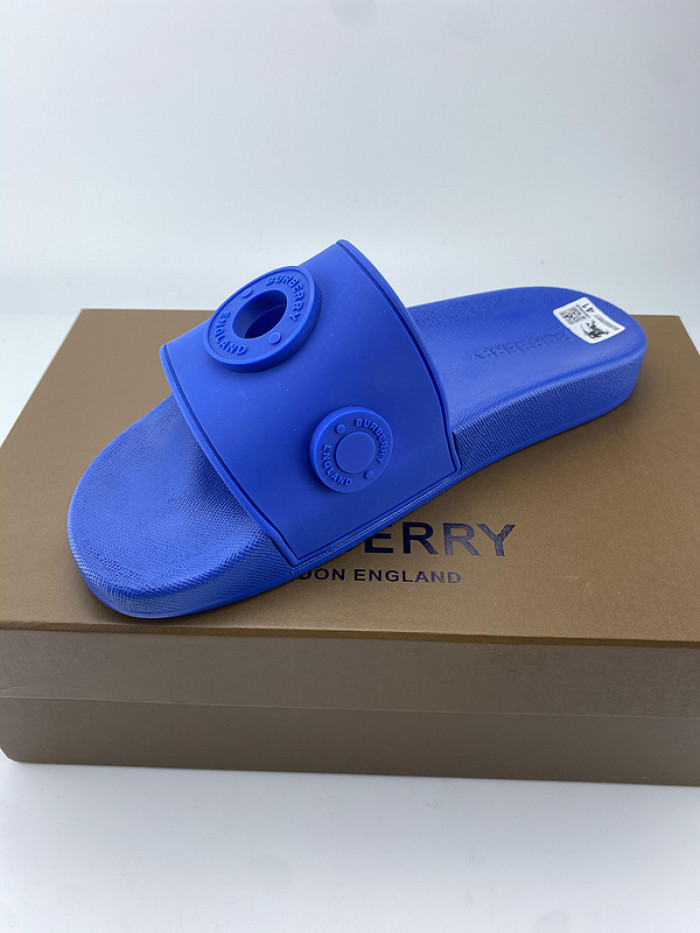 BUBERY SLIPPERS