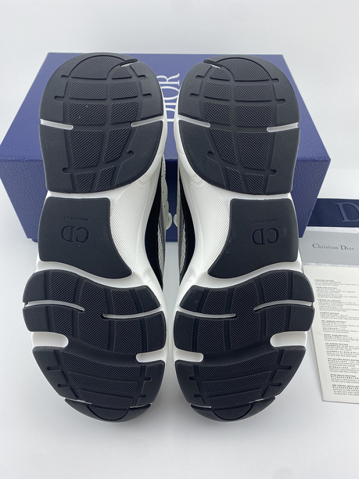 DR B22 SNEAKER