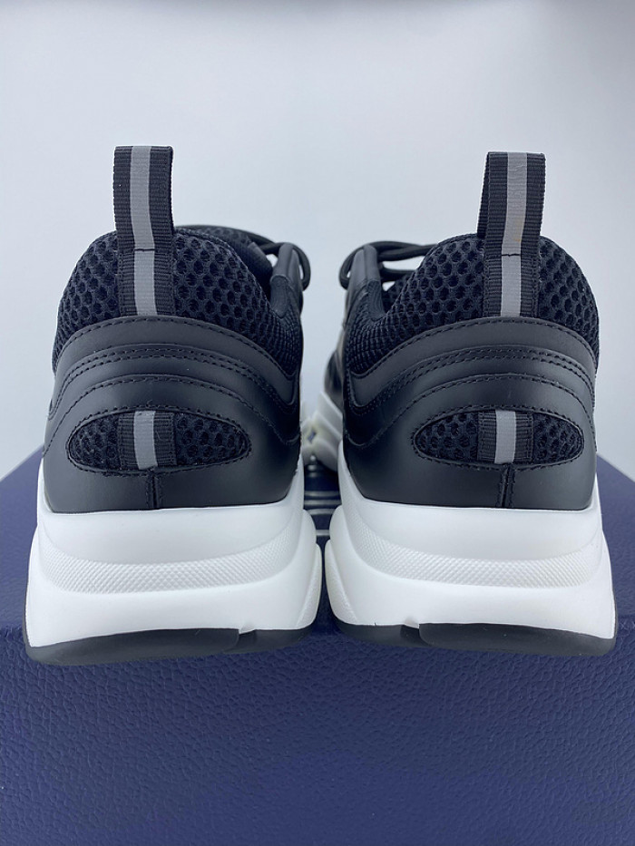 DR B22 SNEAKER