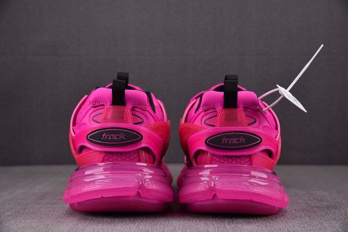 BLCG TRACK SNEAKER 647742 W38M5 5510