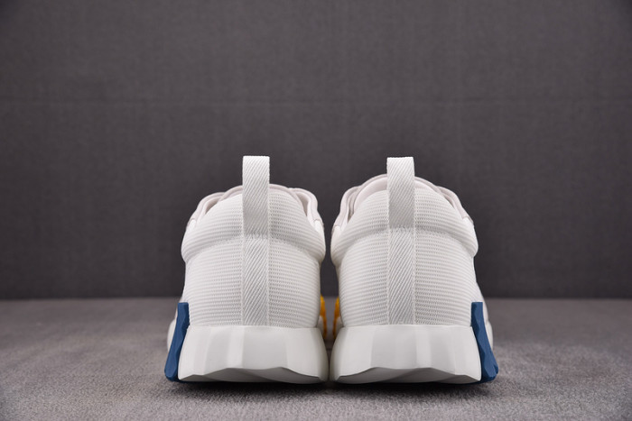H**mes bouncing sneaker