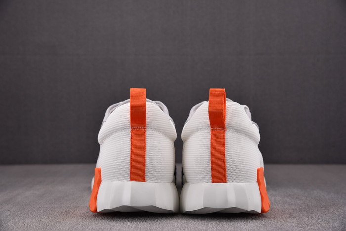 H**mes bouncing sneaker