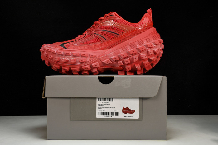 BLCG DEFENDER SNEAKER 685613 W2RAA 6010