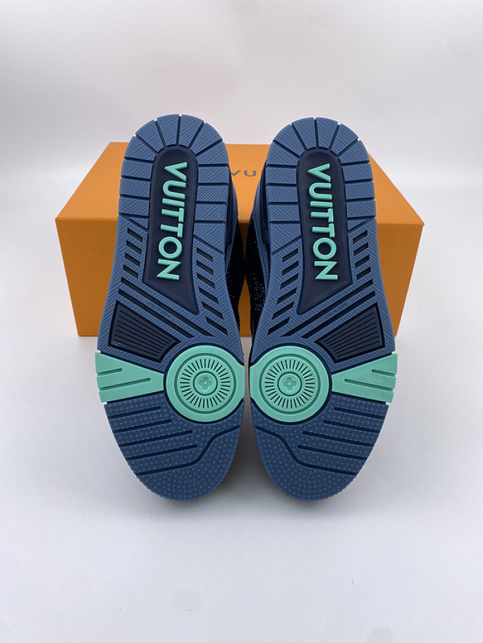 LV TRAINER SNEAKER