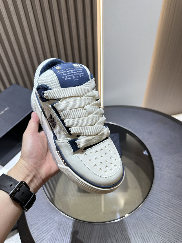 AR1M1 Sneaker MA1