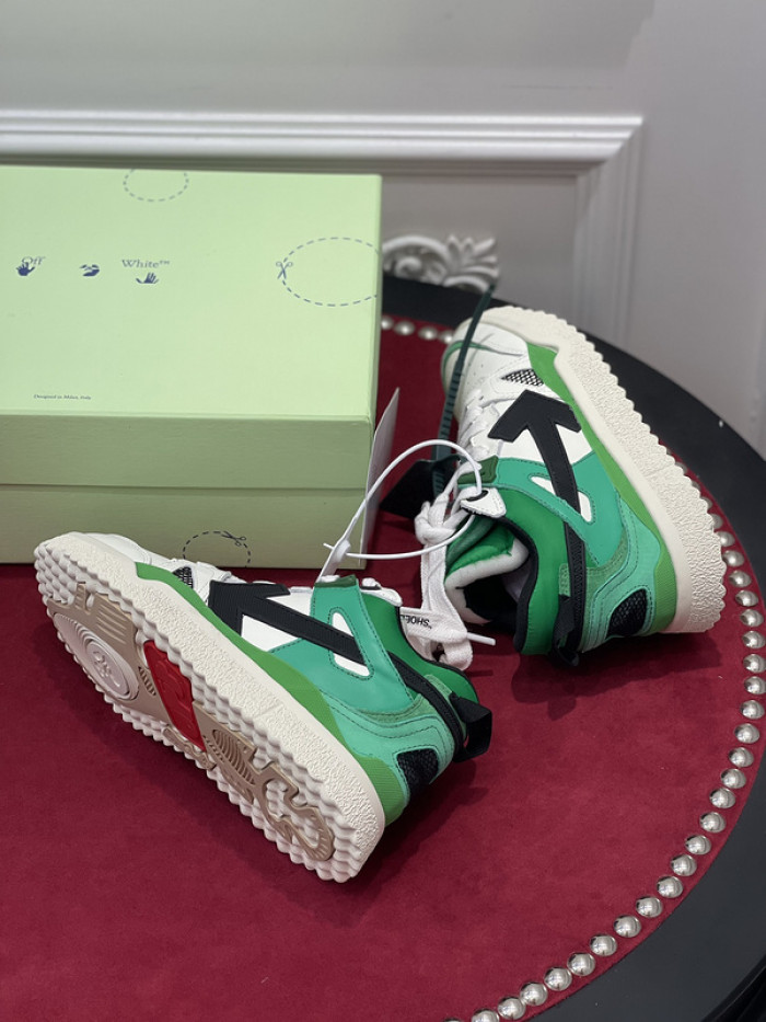 OFF-WHITE SNEAKER