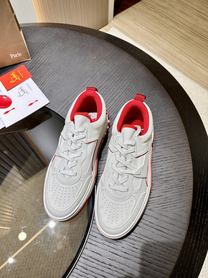 CLBSNEAKER